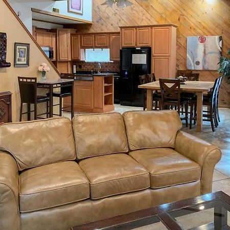 Hot Springs Vacation Rental Home On Lake Hamilton Exterior photo